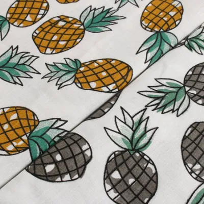 Tessuto per stampa digitale di cartoni animati di ananas tessuto traspirante 100% poliestere di vendita caldo per pantaloni da spiaggia Hawaii